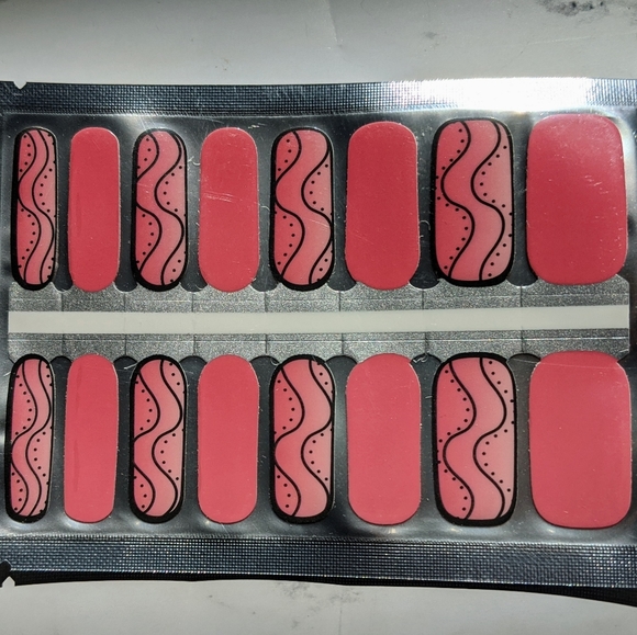 5 for $15 Nail Wraps- Comic Book Pink - Picture 2 of 6